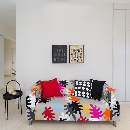 Effie'S Cozy Beach Front Apartment 罗希姆诺 外观 照片