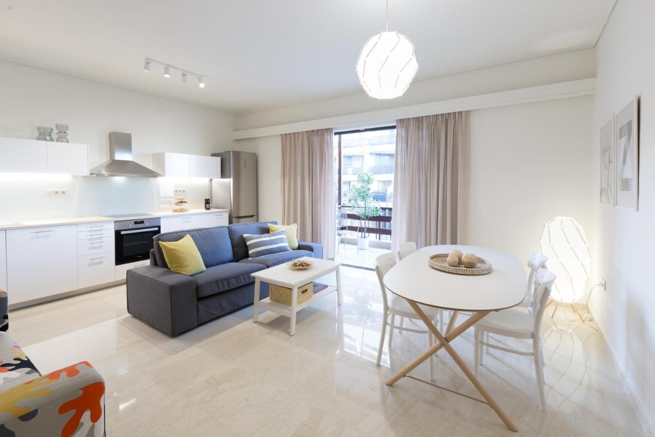 Effie'S Cozy Beach Front Apartment 罗希姆诺 外观 照片